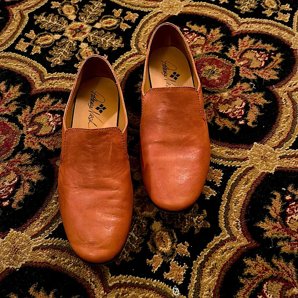 Patricia Nash Tan Slip-On Loafers with Minimalist Style